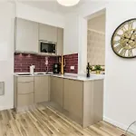 N1 Center Romance Exterior Maintenance To Be Completed By Mid-march Apartmán
