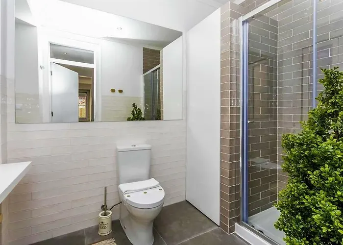 N1 Center Romance Exterior Maintenance To Be Completed By Mid-march Apartman